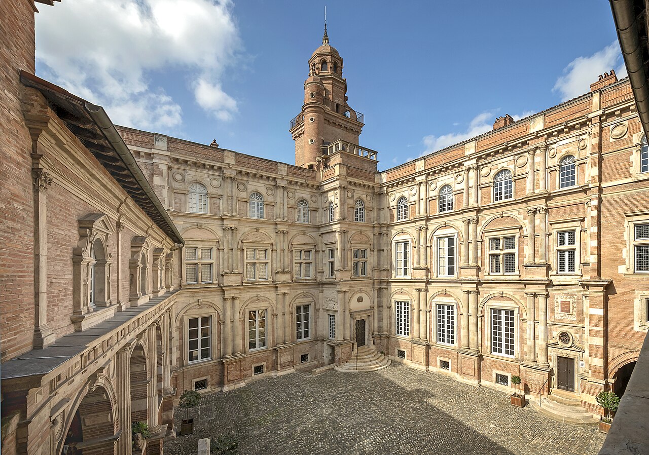La cour d'honneur Renaissance de l'hôtel d'Assézat à Toulouse